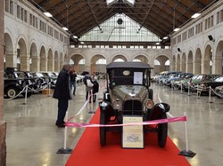  <a style='color: #fff;' href='/uploaded/photo/2eme-salon-des-vehicules-anciens-et-de-prestiges-5d9c4f8a6abc3.jpg'>(Télécharger)</a>