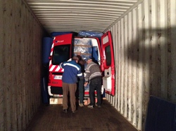 Container Horizons Sahel du 17.12.2014 avec notre Ambulance ! <a style='color: #fff;' href='/uploaded/photo/senegal-kamiack-sante-549404b904594.jpg'>(Télécharger)</a>