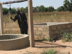  <a style='color: #fff;' href='/uploaded/photo/senegal-kamiack-vie-au-village-546604603d3c4.jpg'>(Télécharger)</a>