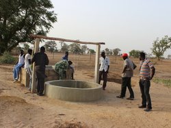  <a style='color: #fff;' href='/uploaded/photo/senegal-kamiack-vie-au-village-55b23b94e2e7a.jpg'>(Télécharger)</a>