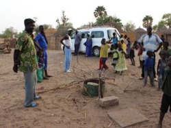  <a style='color: #fff;' href='/uploaded/photo/senegal-kamiack-vie-au-village-5655d79b3b133.jpg'>(Télécharger)</a>