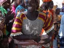 l'ambiance y est très joyeuse ! <a style='color: #fff;' href='/uploaded/photo/senegal-village-de-kamiack-535e7d11b5f39.jpg'>(Télécharger)</a>